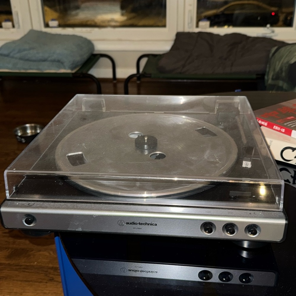 Selling Audio Technica AT-LP60X